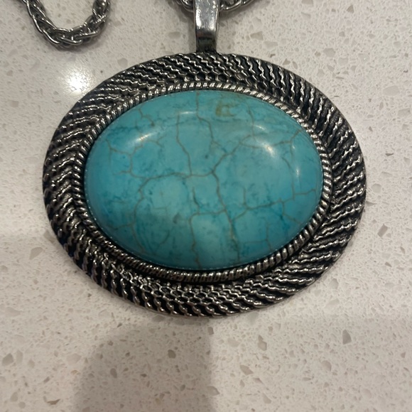 Faux turquoise necklace bundles - Picture 3 of 4